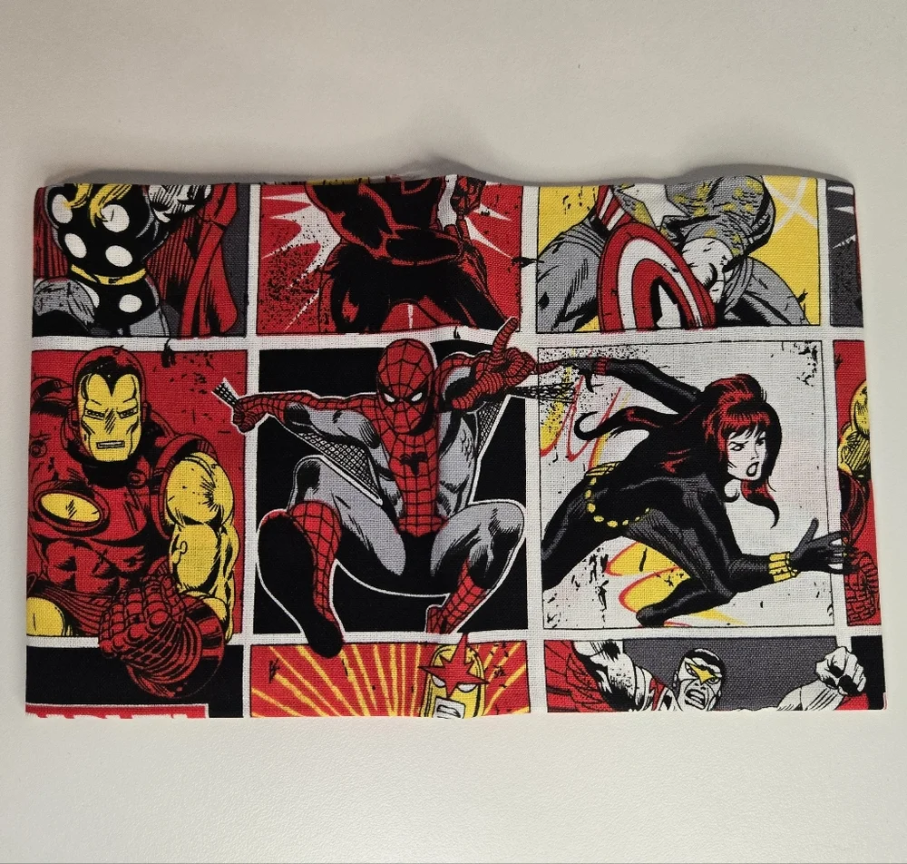 Marvel Comics Superhero Fabric Set Of 5 Fat Quarters Red, Blue, Black Yellow New